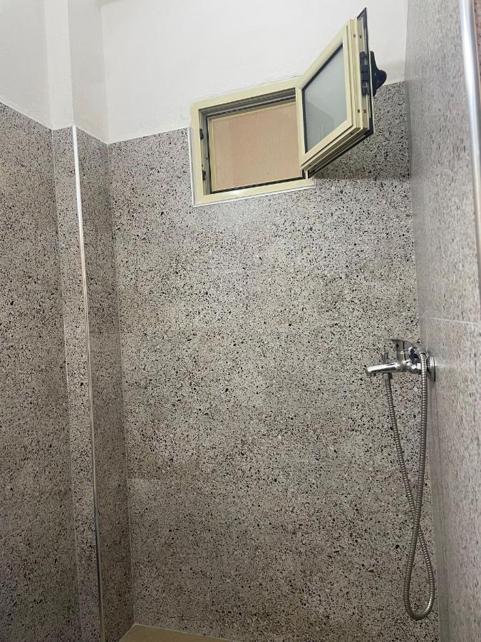 Hotel Vila Andi Zvernec Экстерьер фото