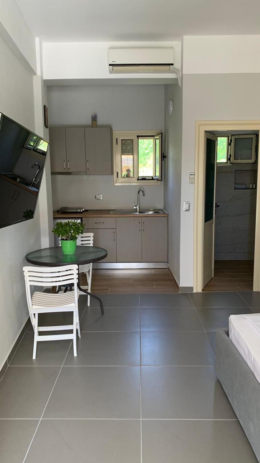 Hotel Vila Andi Zvernec Экстерьер фото